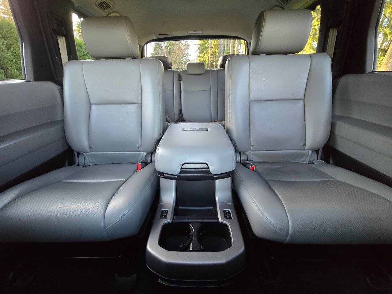 Used 2016 Toyota Sequoia Platinum image 17