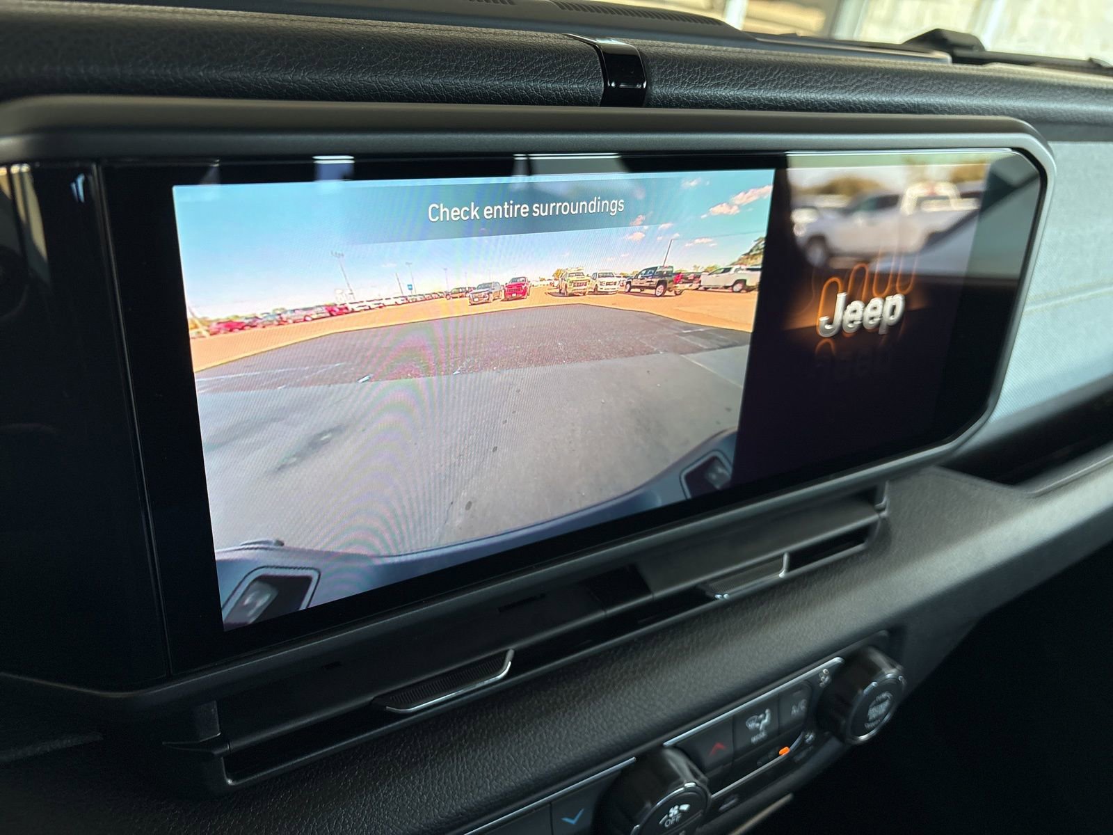 New 2026 Jeep Gladiator Sport image 17