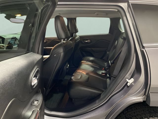 Used 2022 Jeep Cherokee Trailhawk w/ Trailer Tow Group AWD/4WD image 23