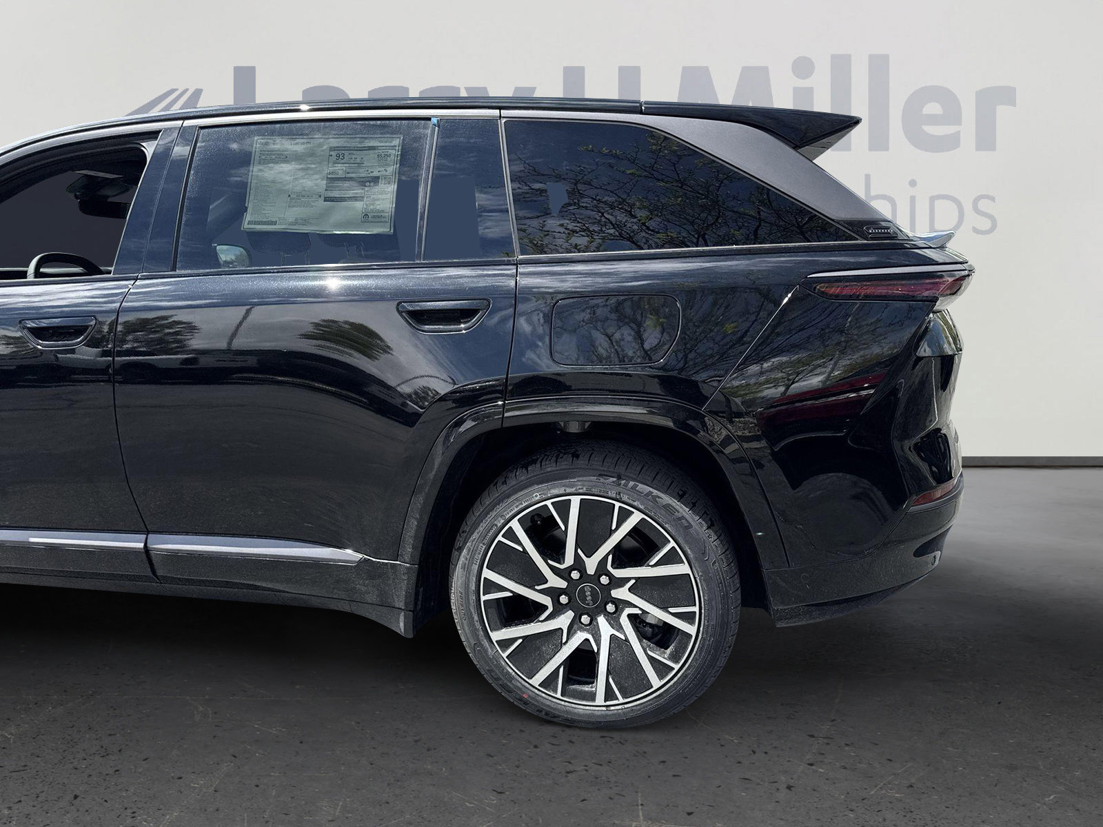 New 2025 Jeep Wagoneer S Limited image 13