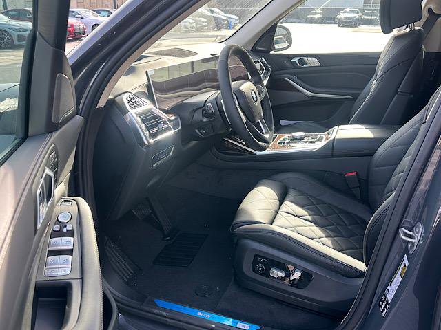 New 2026 BMW X7 xDrive40i image 4