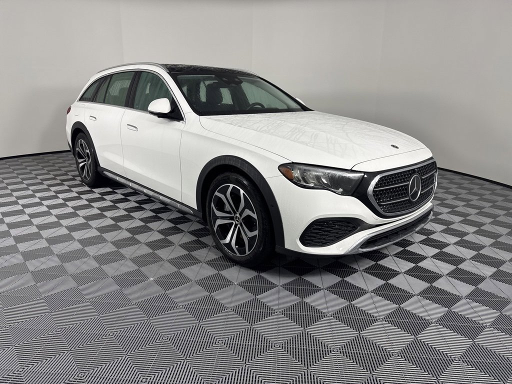 Used 2025 Mercedes-Benz E 450 4MATIC All-Terrain Wagon image 1