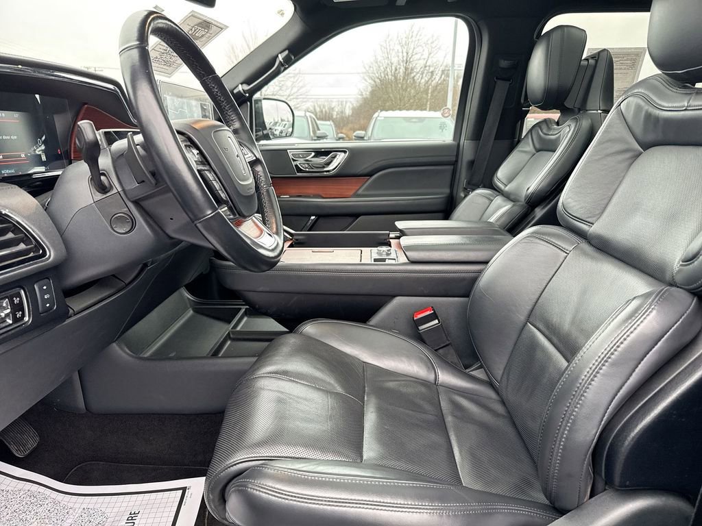 Used 2024 Lincoln Navigator Reserve image 20