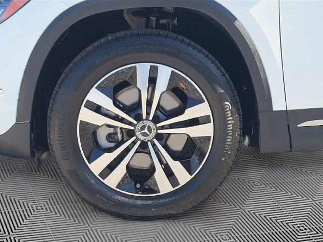 Certified 2026 Mercedes-Benz GLA 250 4MATIC image 32