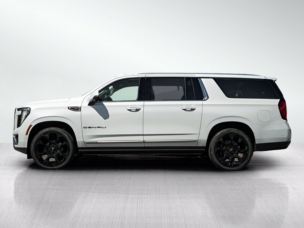 New 2026 GMC Yukon XL Denali w/ Denali Reserve Package AWD/4WD image 4