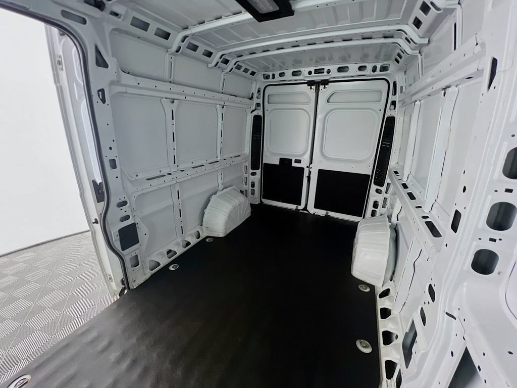 Used 2024 RAM ProMaster 2500 w/ Convenience Group FWD image 22