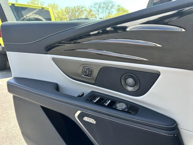 Used 2024 Lincoln Nautilus Premier w/ Equipment Group 102A image 30