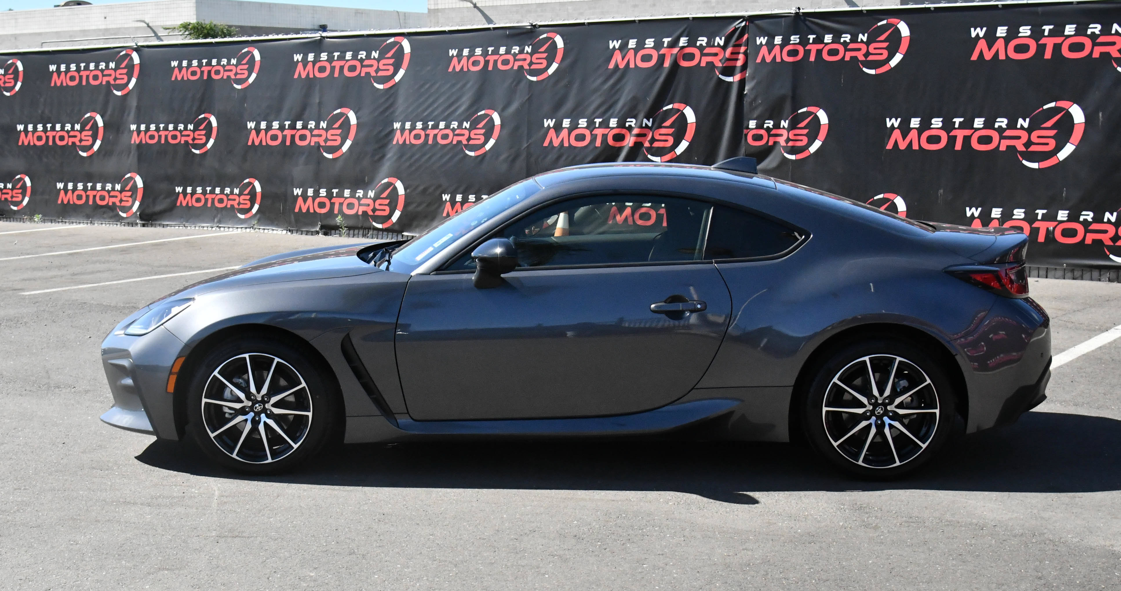 Used 2023 Toyota GR86 w/ ALL Weather Mat Package (TMS) RWD image 4