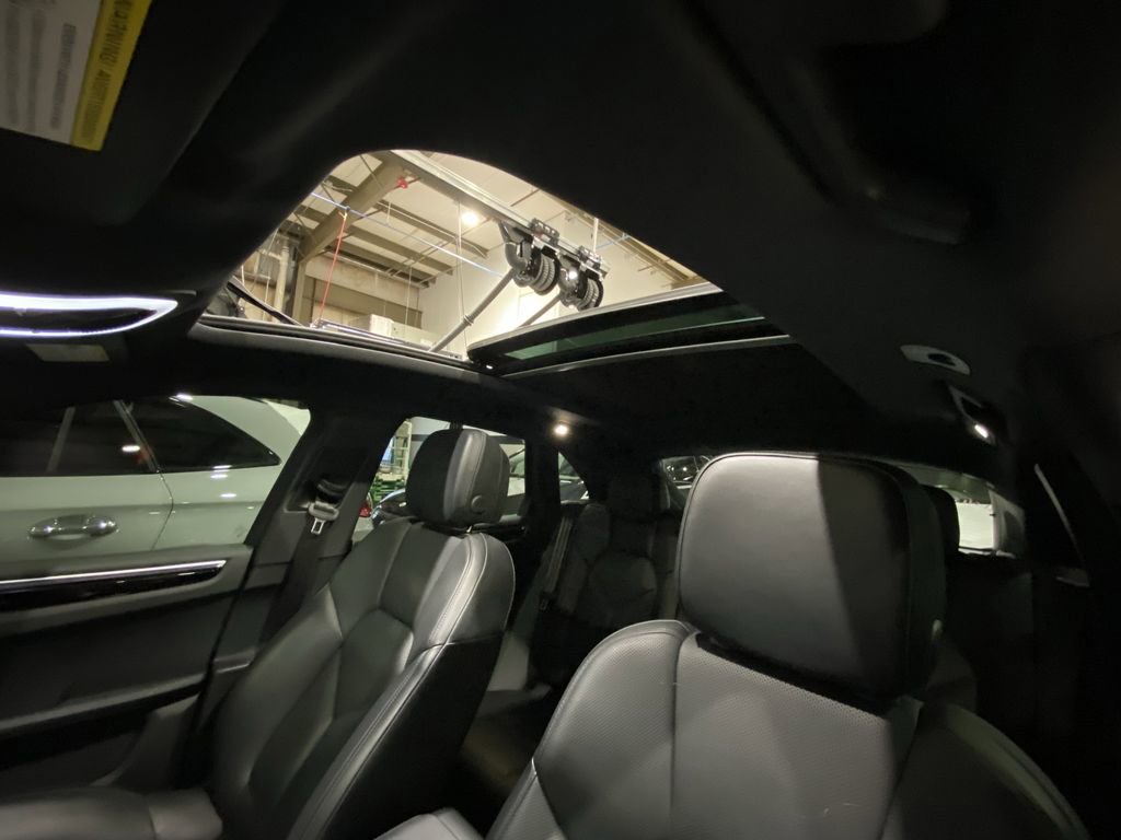 Used 2023 Porsche Macan Turbo AWD/4WD image 14