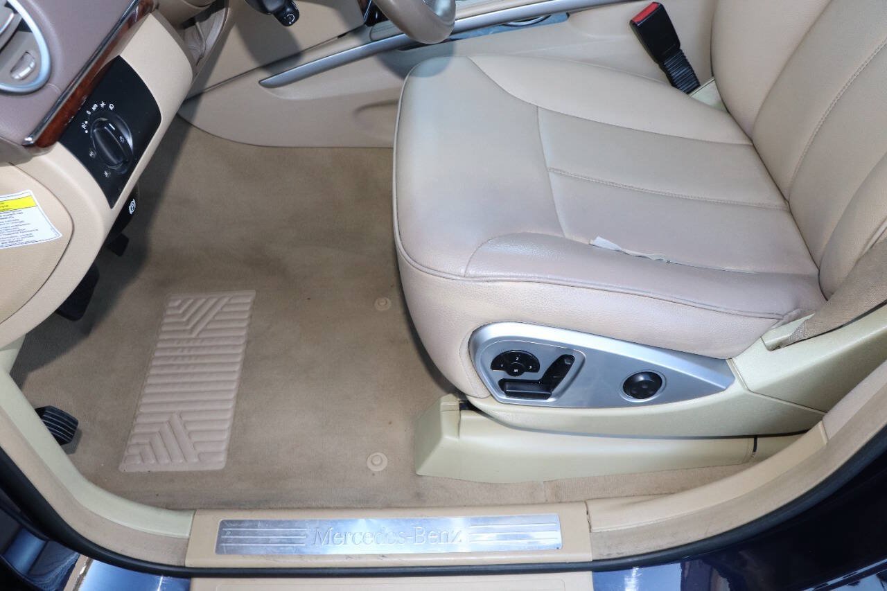 Used 2012 Mercedes-Benz GL 450 4MATIC image 18