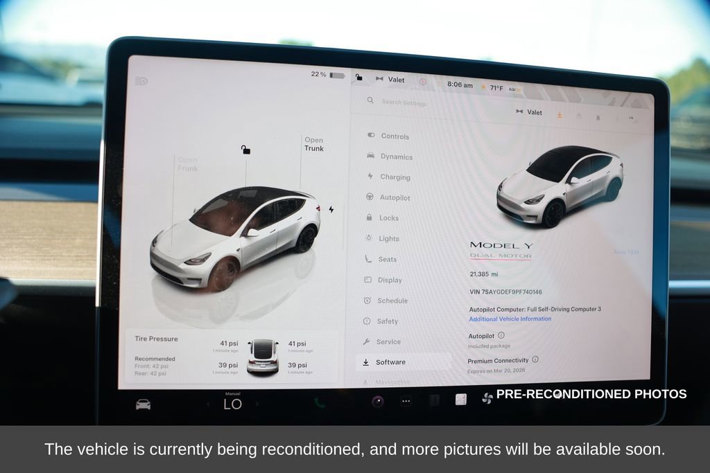 Used 2023 Tesla Model Y Performance image 16