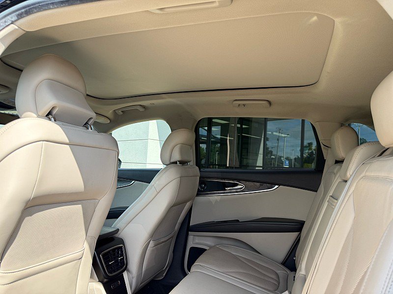 Used 2019 Lincoln Nautilus Reserve FWD image 11