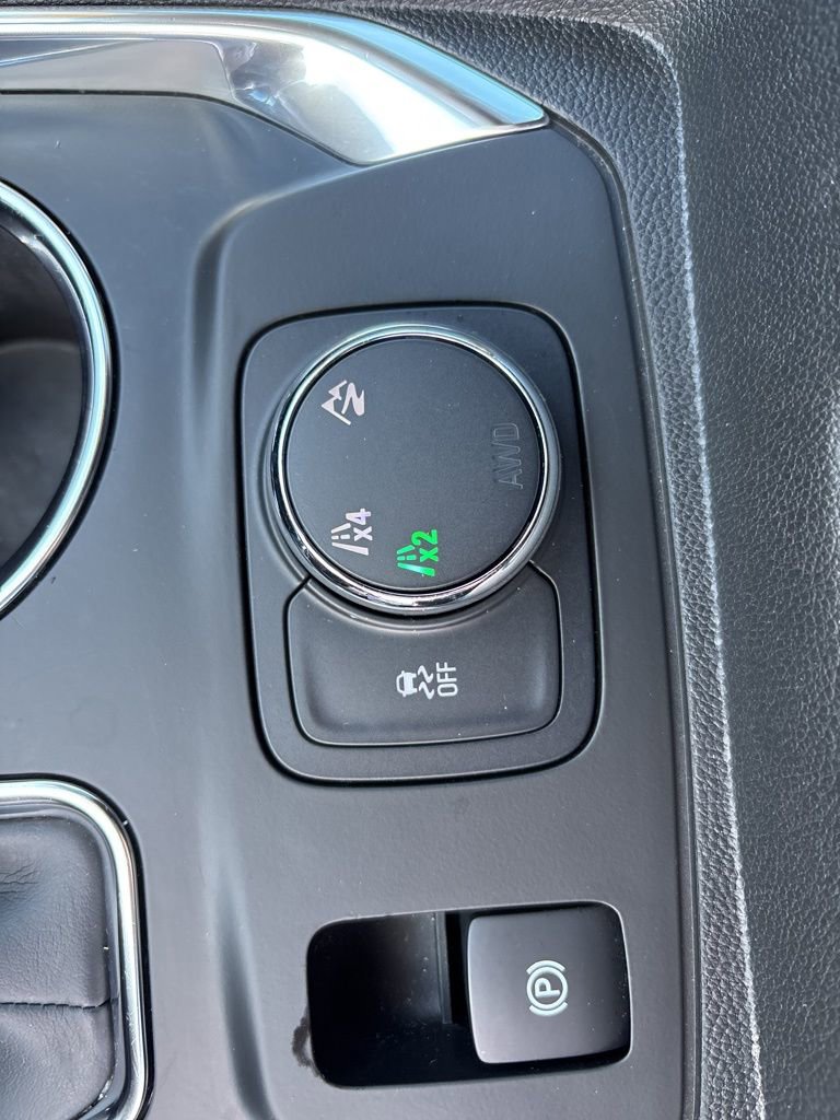 Used 2021 Chevrolet Traverse LT AWD/4WD image 29
