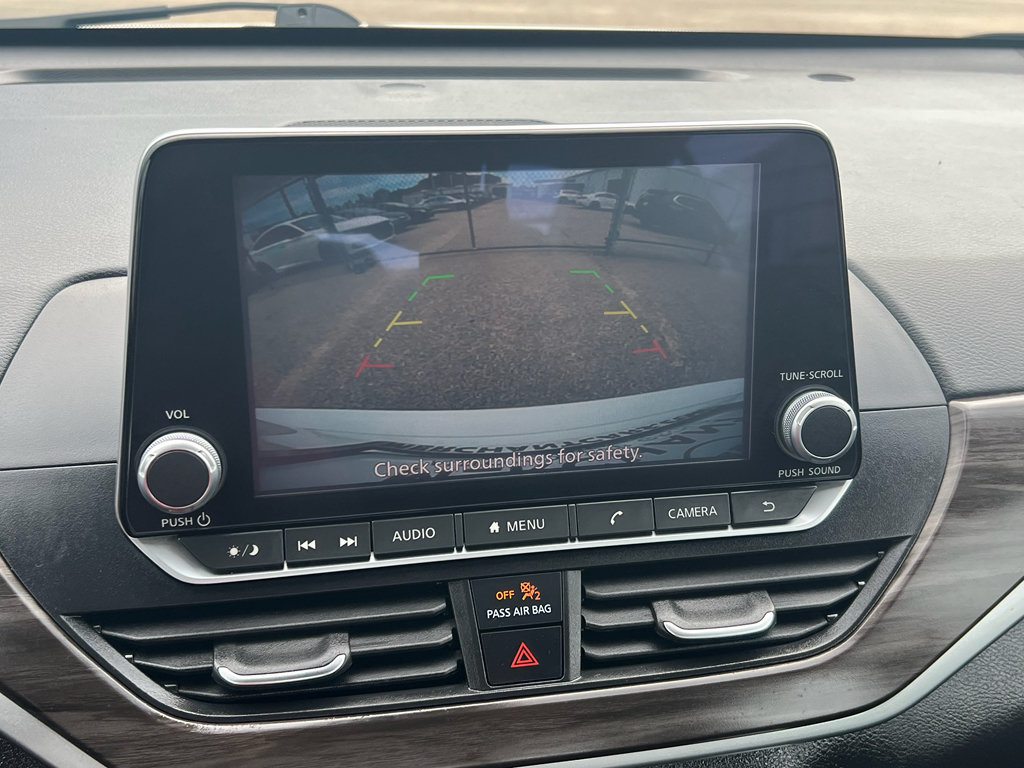 Used 2025 Nissan Altima 2.5 SV FWD image 30