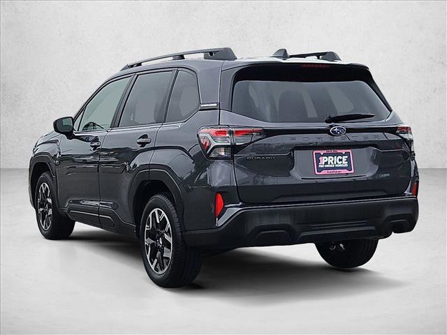 Used 2025 Subaru Forester Premium image 8