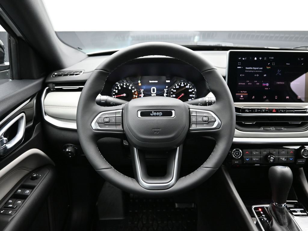 Certified 2025 Jeep Compass Limited image 22