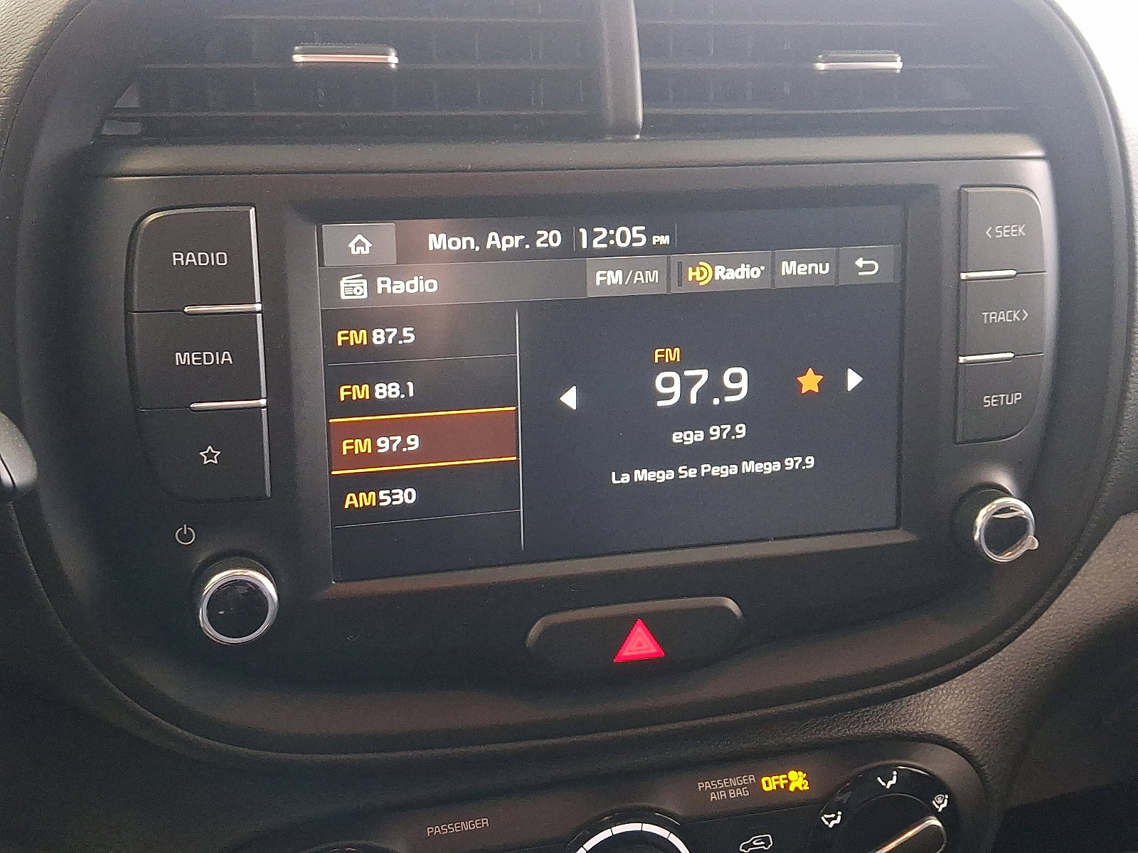 Certified 2023 Kia Soul LX w/ LX Technology Package FWD image 16