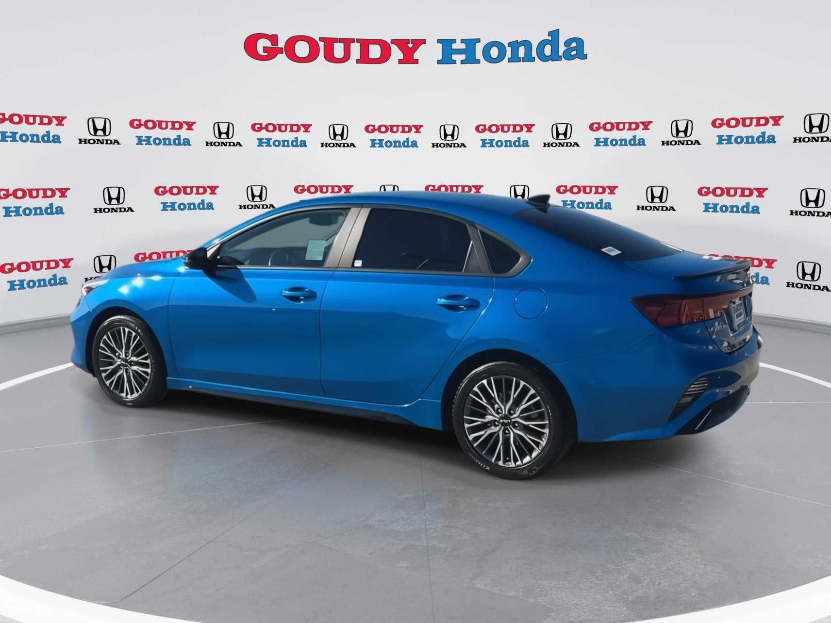 Used 2023 Kia Forte GT-Line w/ GT-Line Technology Package image 6
