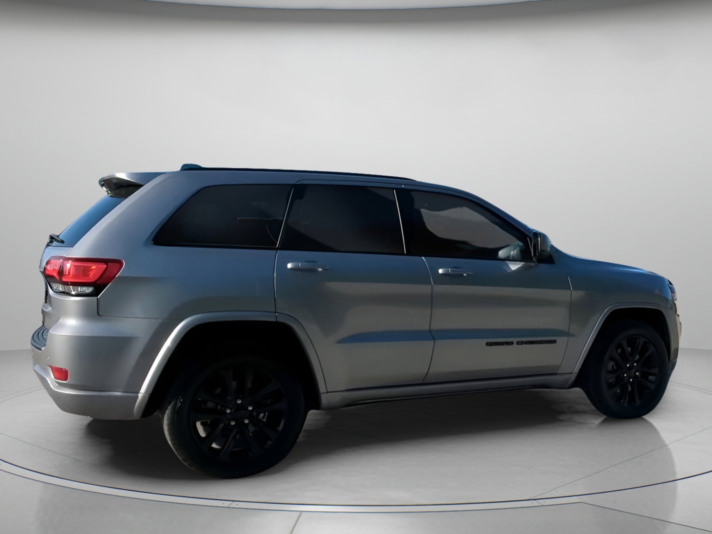 Used 2021 Jeep Grand Cherokee Laredo X image 29