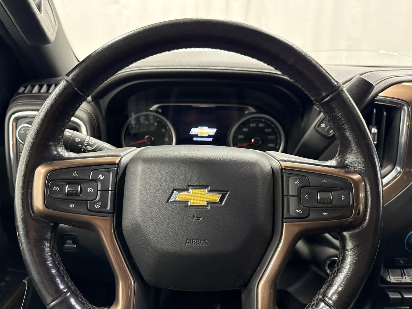 Certified 2020 Chevrolet Silverado 3500 High Country AWD/4WD image 16