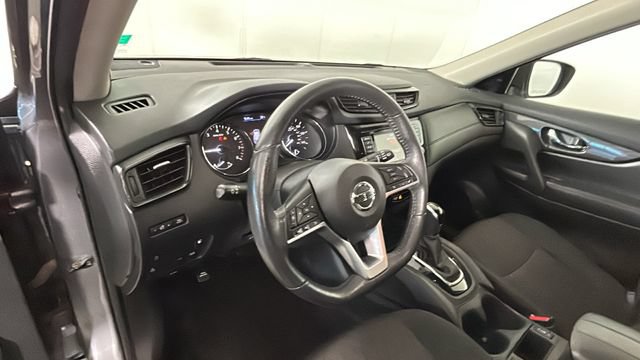 Used 2020 Nissan Rogue S FWD image 13