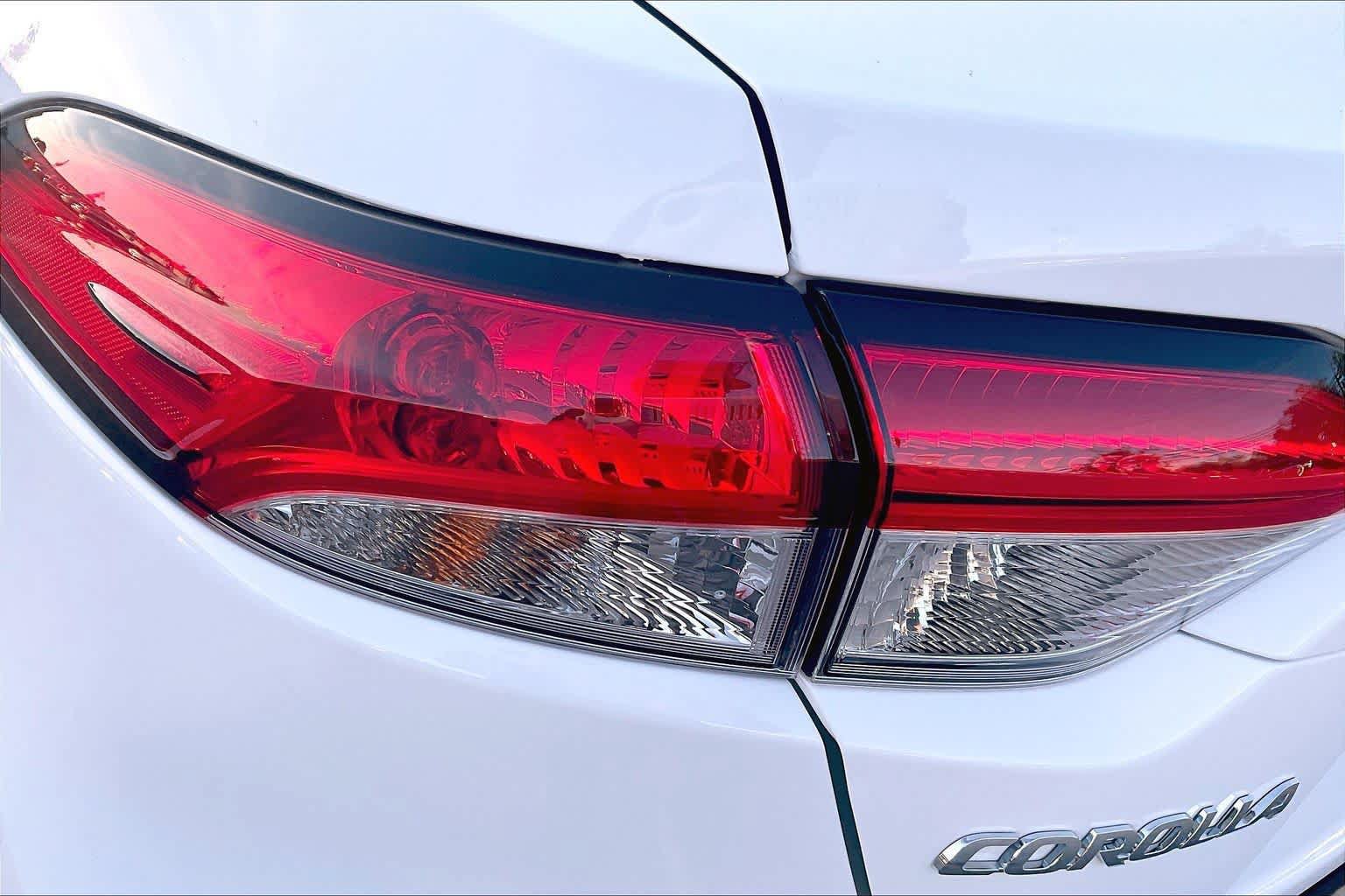 Used 2026 Toyota Corolla LE FWD image 29