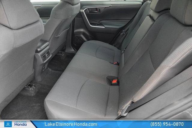 Used 2023 Toyota RAV4 LE AWD/4WD image 28