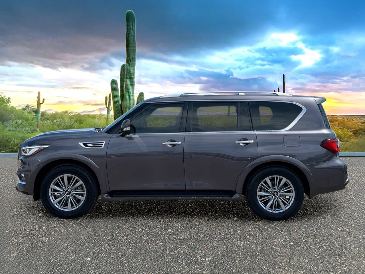 Certified 2023 INFINITI QX80 Luxe w/ All-Season Package RWD image 3