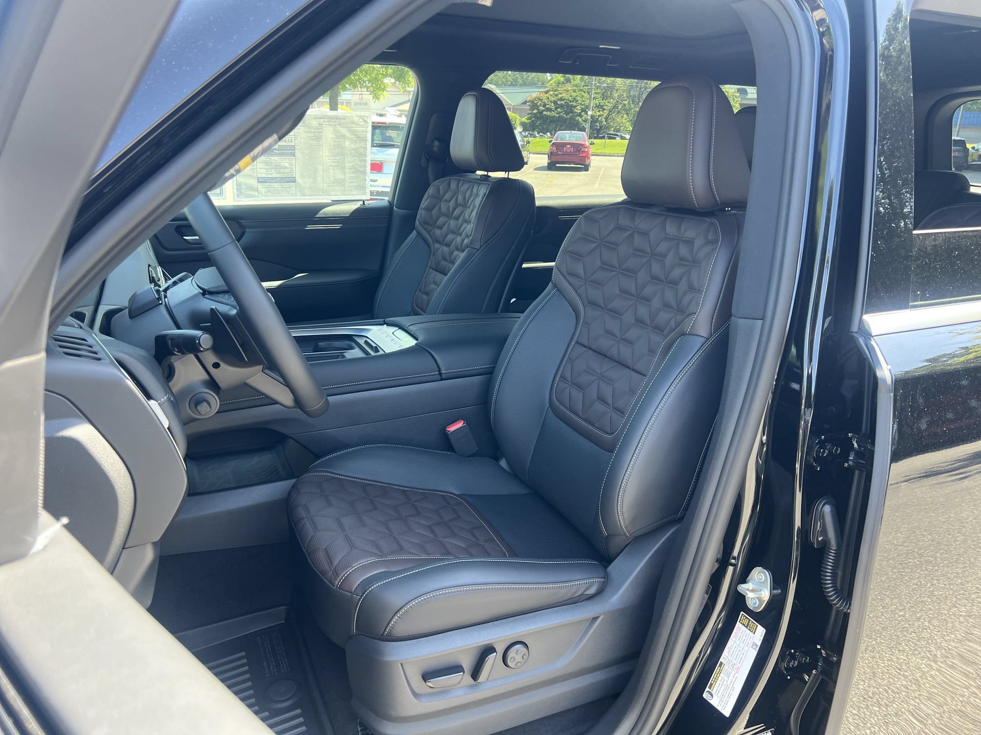 New 2026 Nissan Armada Platinum AWD/4WD image 17