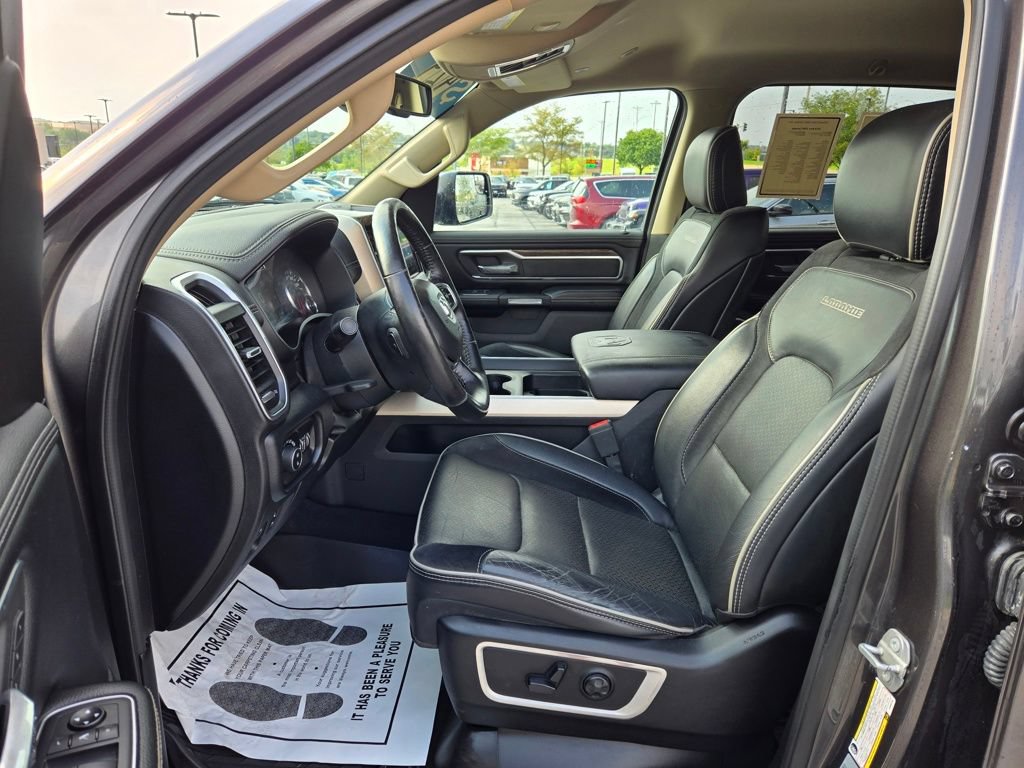 Used 2019 RAM 1500 Laramie AWD/4WD image 16