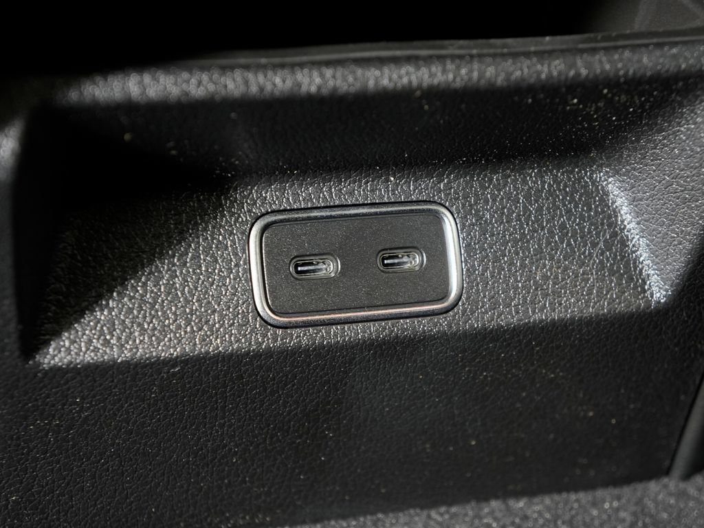 Certified 2026 Mercedes-Benz GLE 53 AMG 4MATIC image 32