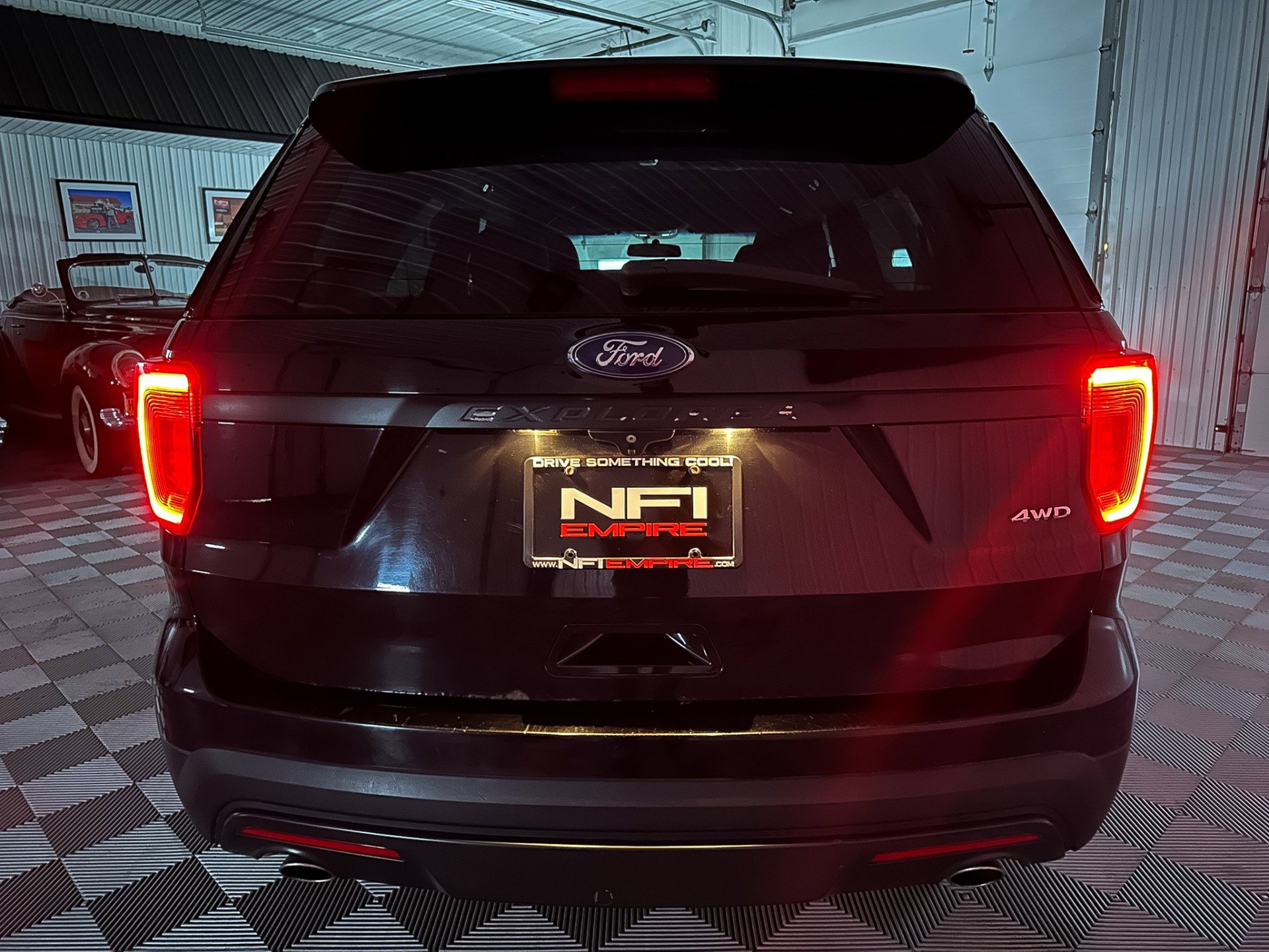 Used 2017 Ford Explorer XLT image 52