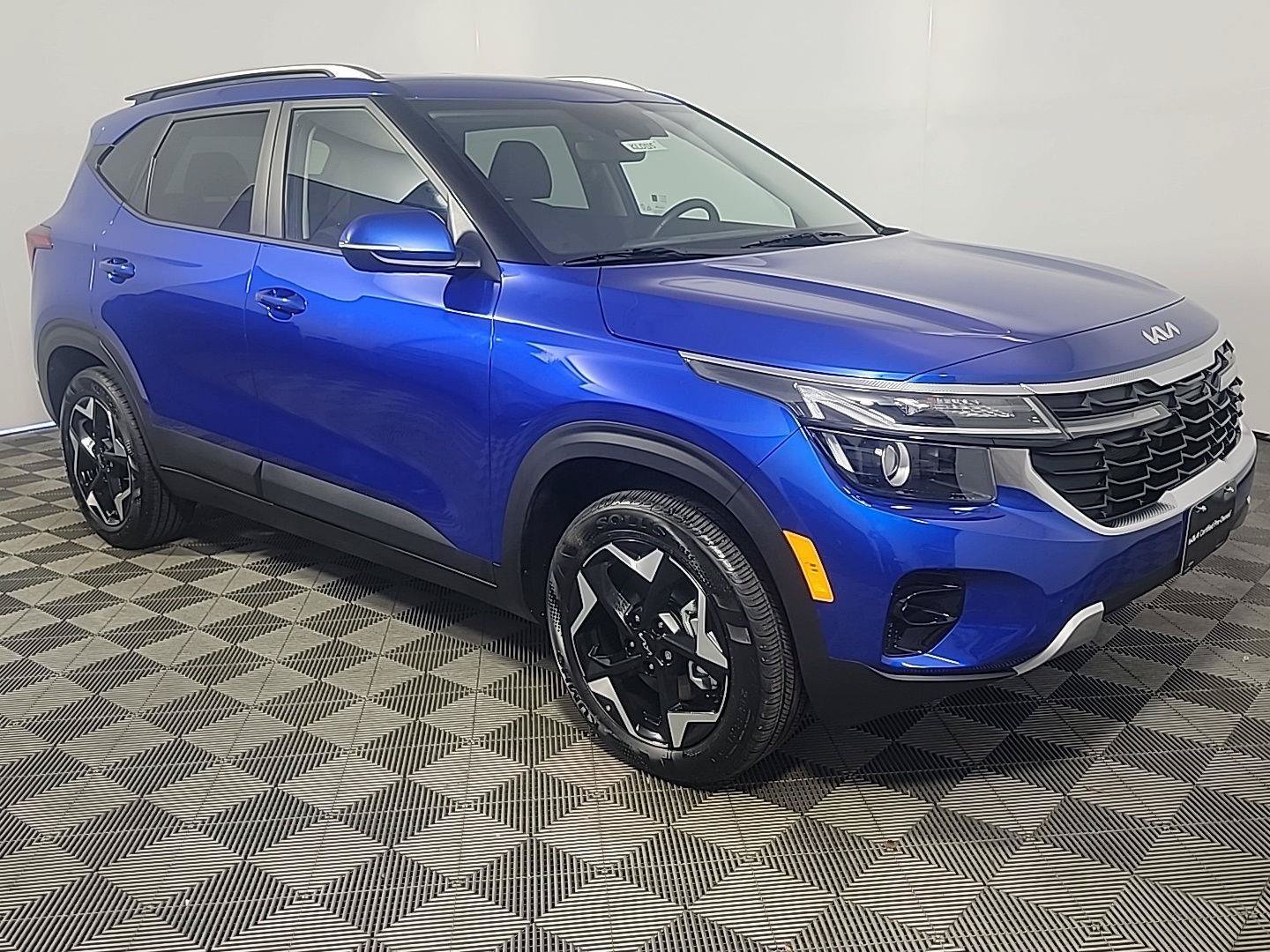 Used 2026 Kia Seltos S AWD/4WD image 1