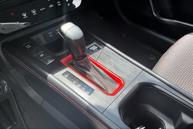 Certified 2025 Nissan Kicks SR AWD/4WD image 17