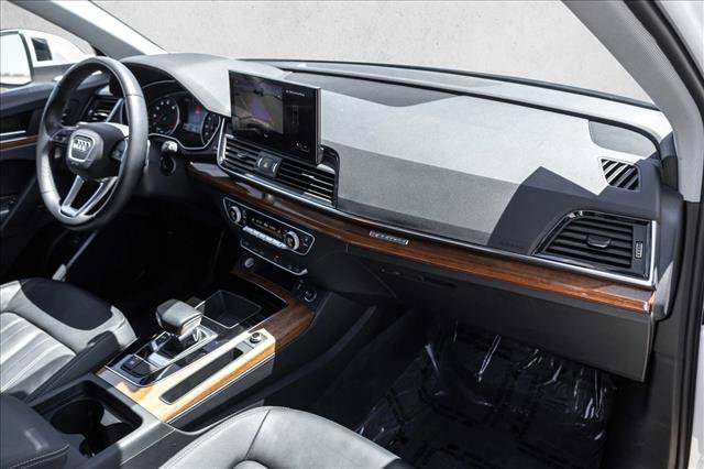 Certified 2023 Audi Q5 2.0T Premium w/ Convenience Package AWD/4WD image 24