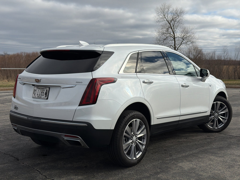 Used 2024 Cadillac XT5 Premium Luxury w/ LPO, Floor Liner Package AWD/4WD image 4
