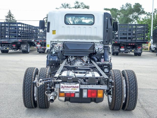 New 2025 Chevrolet Low Cab Forward image 4