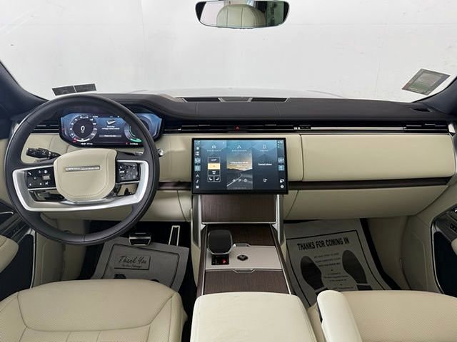 New 2025 Land Rover Range Rover SE image 24