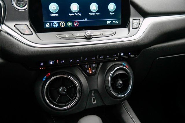 Used 2025 Chevrolet Blazer LT image 28