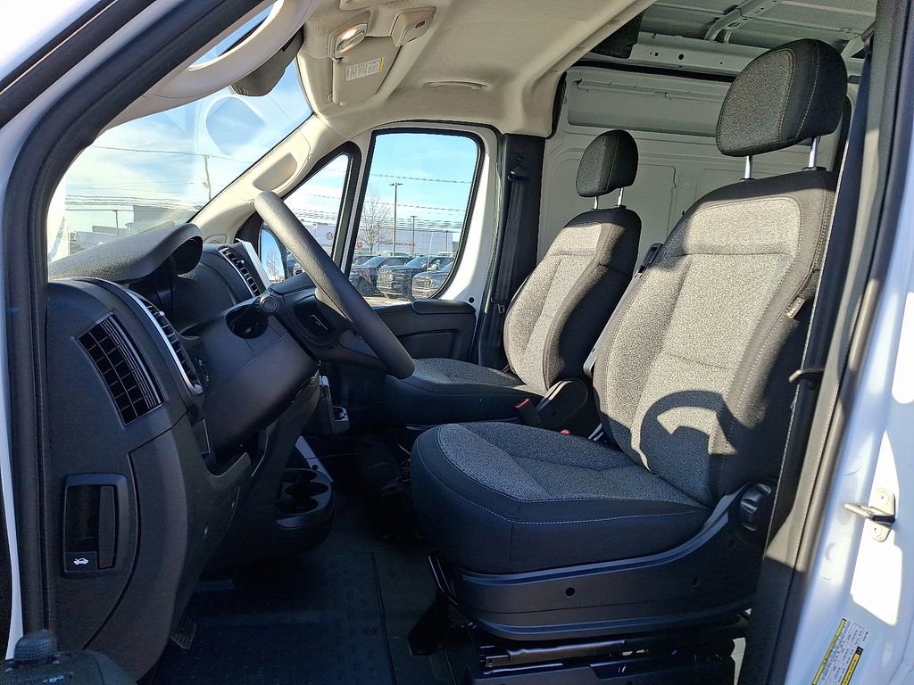 New 2026 RAM ProMaster 2500 w/ Quick Order Package 22G SLT image 11