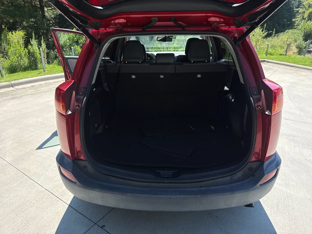 Used 2015 Toyota RAV4 Limited w/ Technology Package FWD image 32