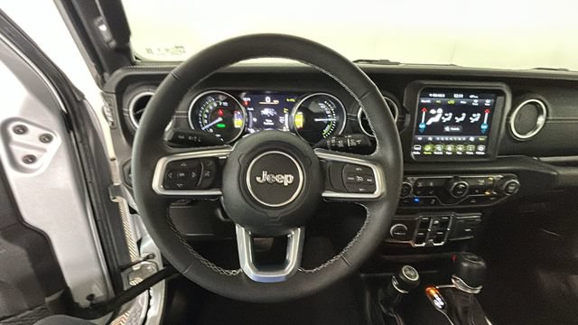 Used 2023 Jeep Wrangler Unlimited Sahara w/ Cold Weather Group AWD/4WD image 14