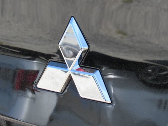 New 2026 Mitsubishi Outlander ES image 13