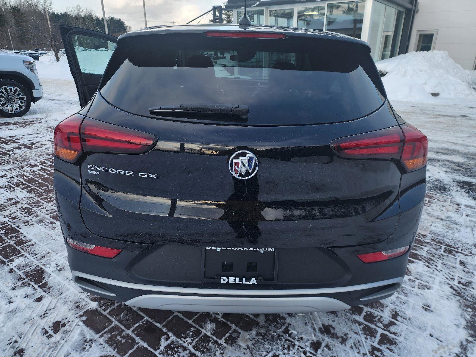 Used 2023 Buick Encore GX Preferred w/ Cold Weather Comfort Package image 5