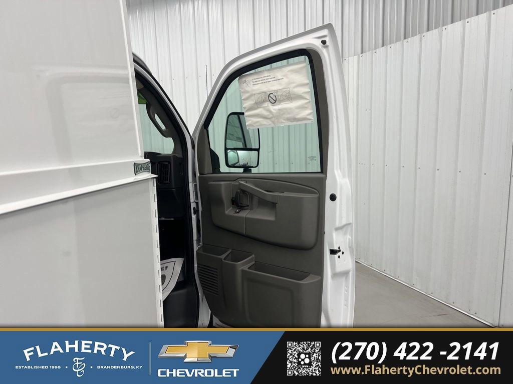New 2025 Chevrolet Express 3500 w/ Power Convenience Package image 10