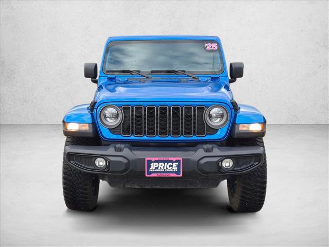 Certified 2025 Jeep Gladiator Sport video 2