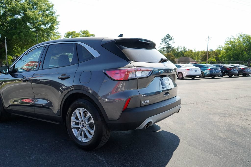 Used 2021 Ford Escape SE w/ Convenience Package FWD image 19