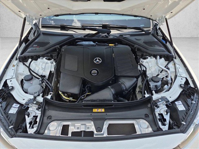 Used 2025 Mercedes-Benz E 350 4MATIC Sedan image 22