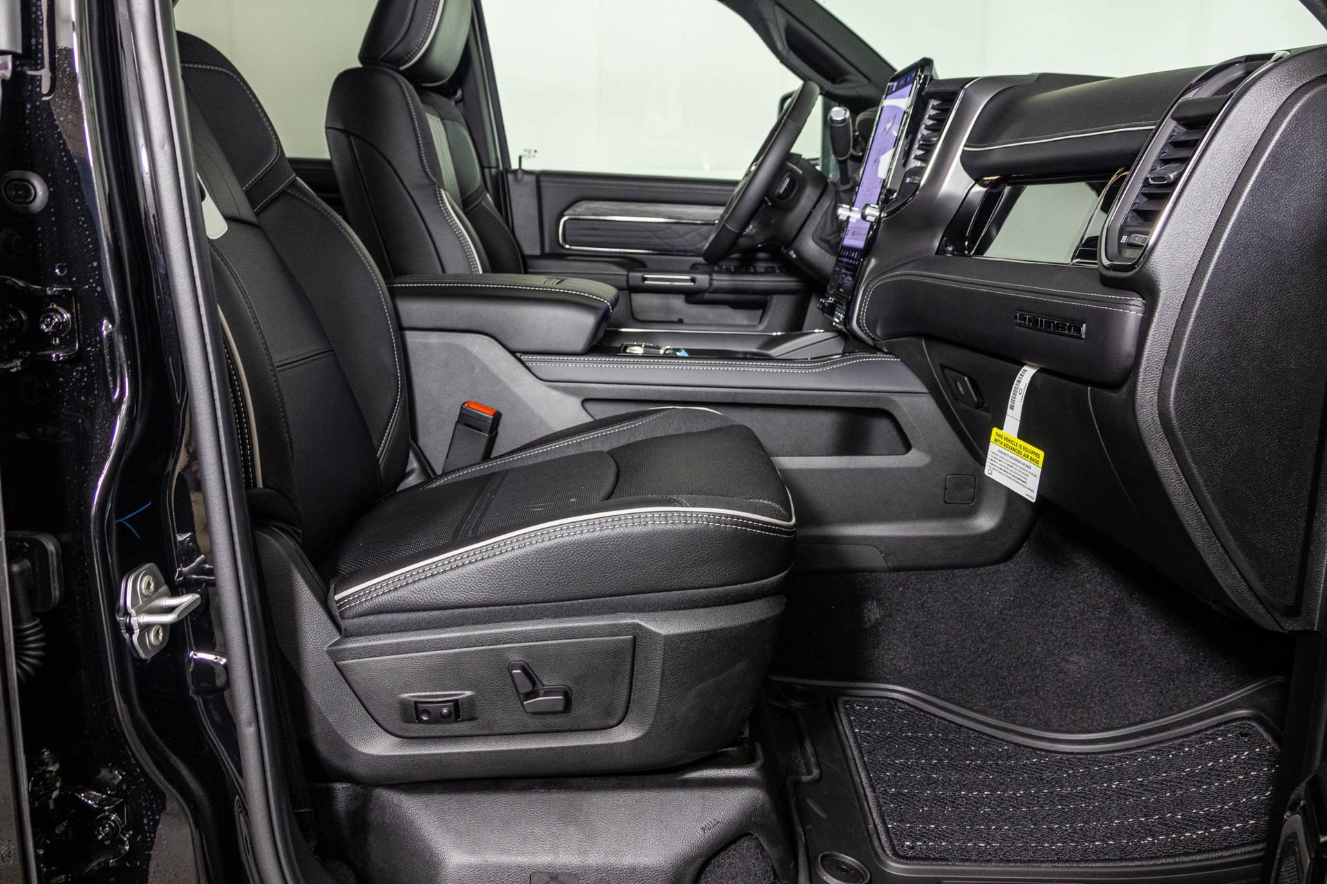 New 2026 RAM 3500 Limited image 41