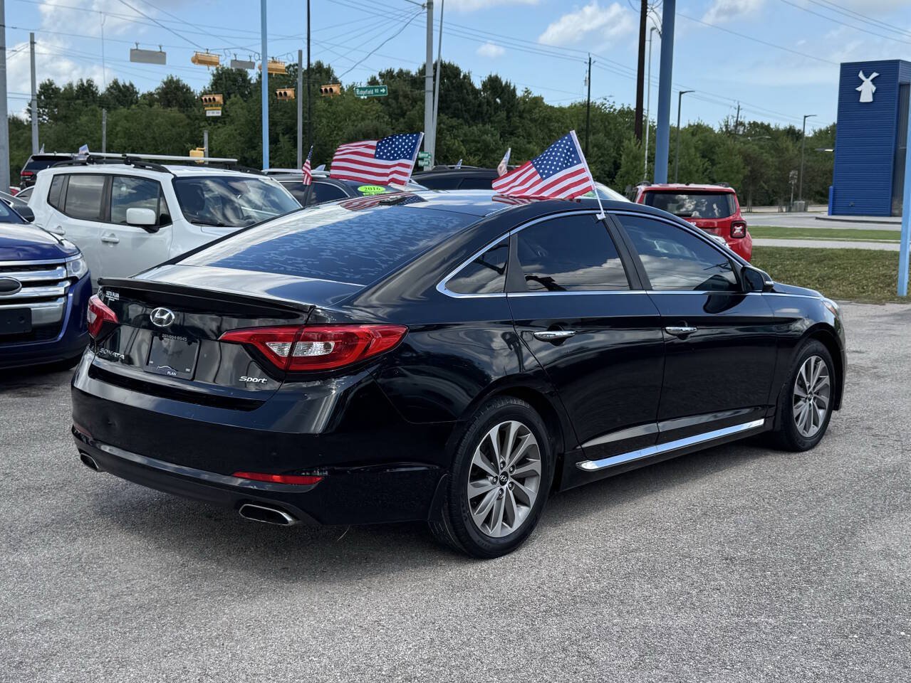 Used 2015 Hyundai Sonata Sport w/ Option Group 03 FWD image 6
